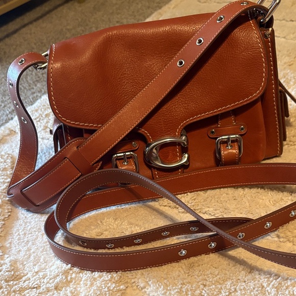 Coach Cargo Tabby Bag with Silver Hardware - Picture 7 of 7